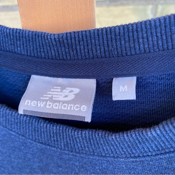 New Balance Crewneck Sweater - Picture 3 of 5